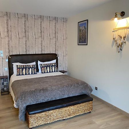 Bed and Breakfast Au Petit Pressoir Givry  Exterior foto